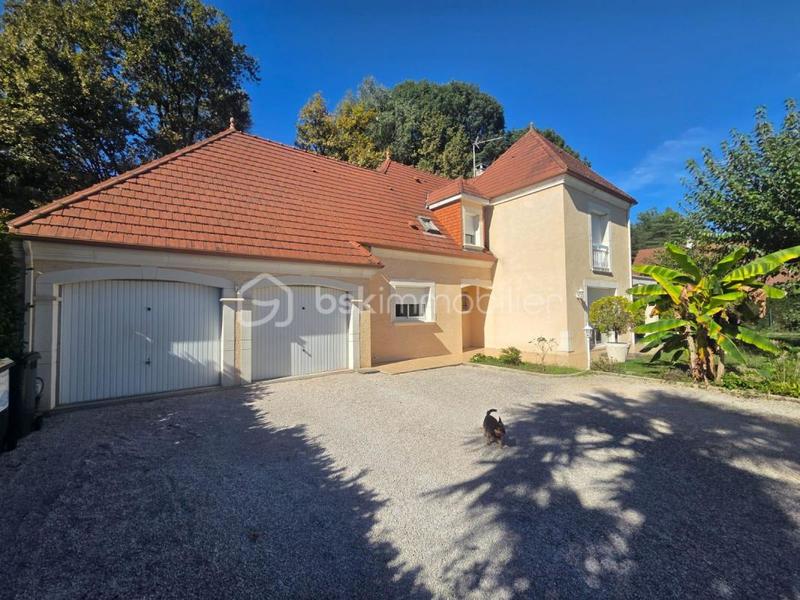 Maison - 170 m² - 6 pièces