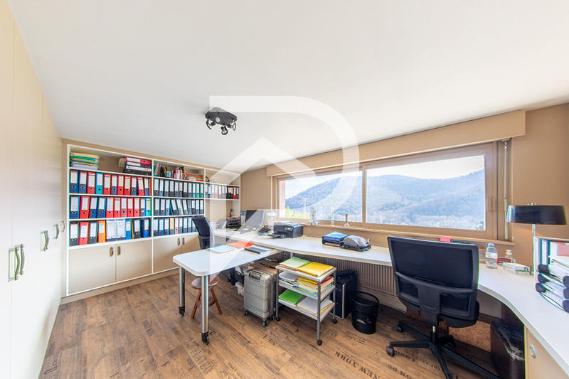 Maison d'architecte - 170 m² - 7 pièces