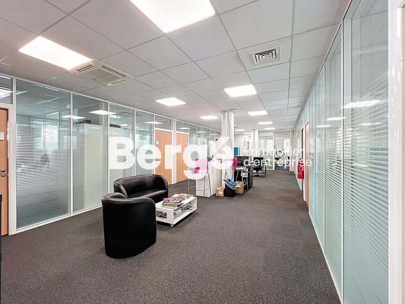 Bureau - 283 m²