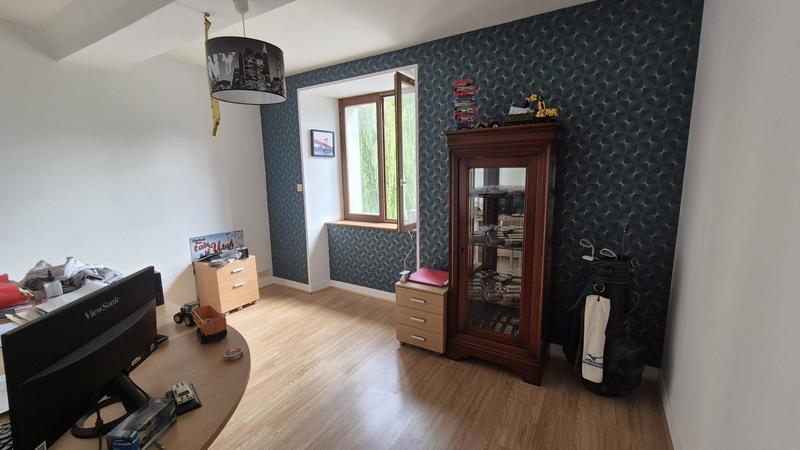 Maison - 185 m² - 7 pièces