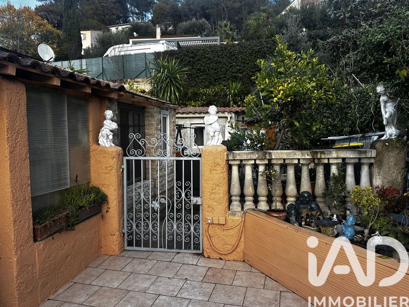 Maison - 93 m² - 4 pièces