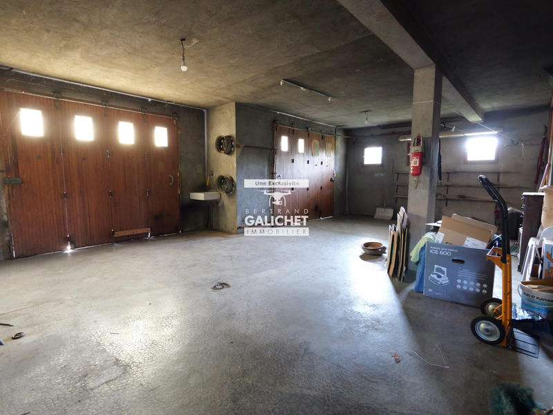 Maison - 191 m² - 5 pièces