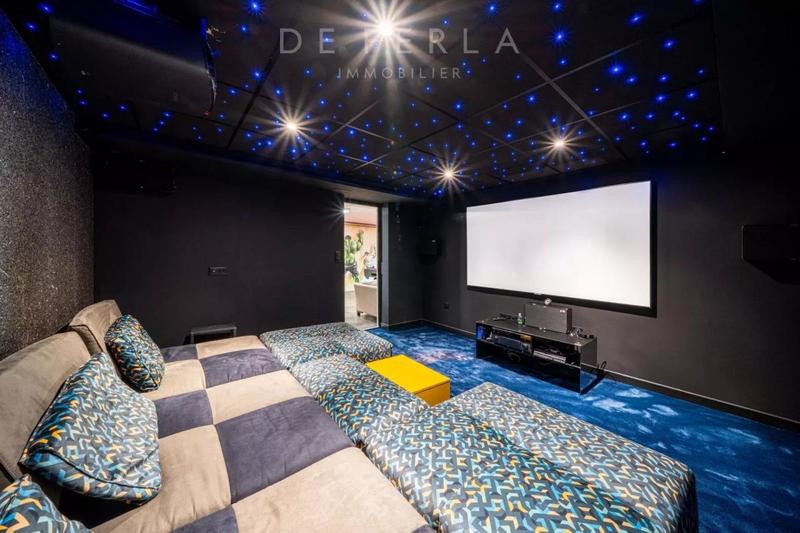 Villa - 370 m² - 8 pièces