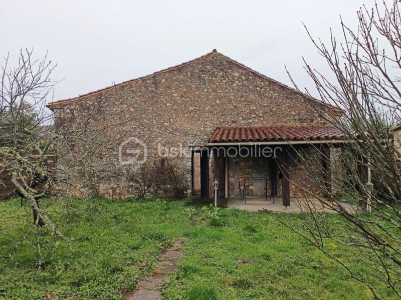 Maison en pierre - 113 m² - 4 pièces