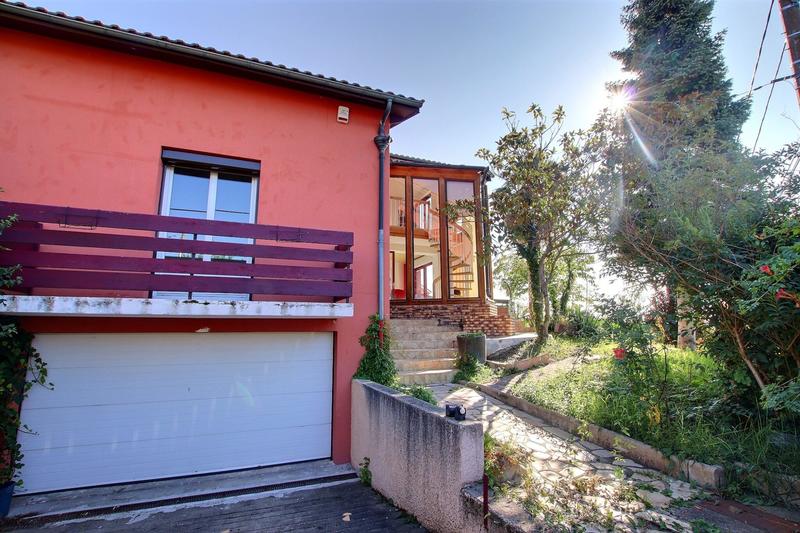 Maison - 160 m² - 6 pièces