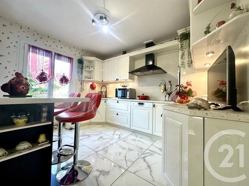 Pavillon - 84 m² - 4 pièces