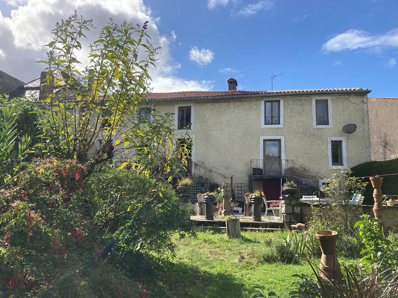 Maison - 270 m² - 11 pièces
