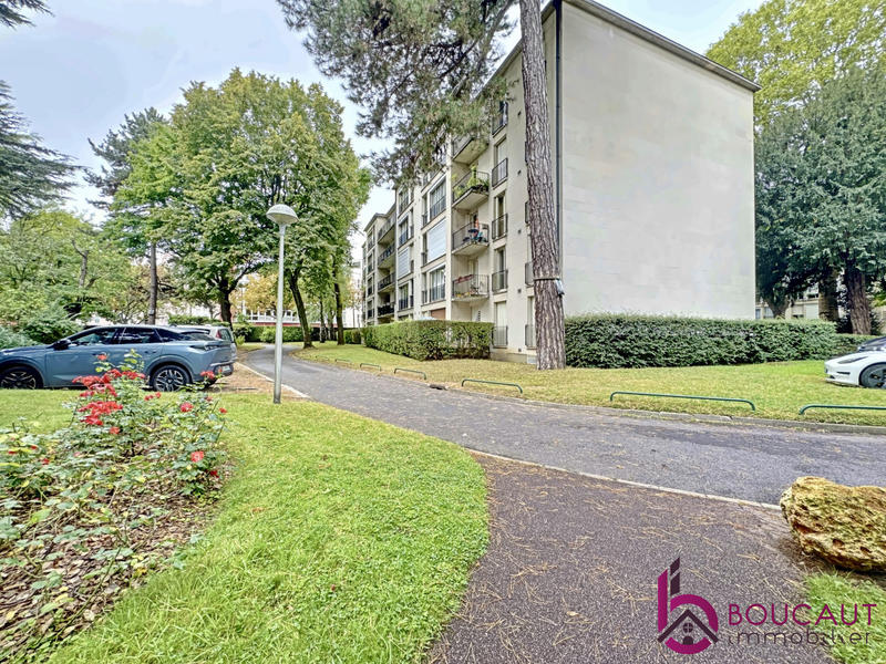 Appartement - 83 m² - 4 pièces