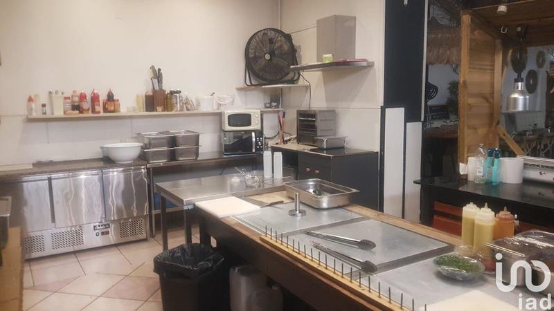 Local commercial - 215 m²