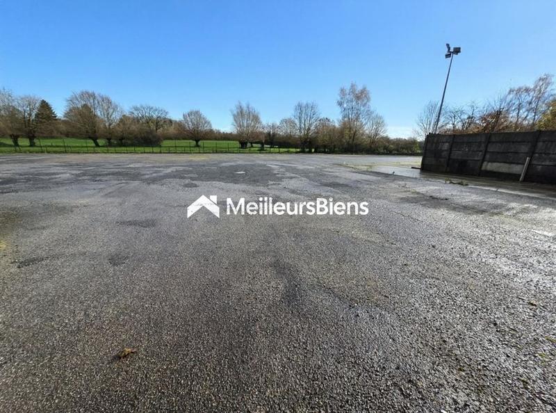 Terrain constructible - 3 187 m²
