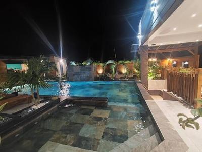 Villa - 374 m² - 14 pièces