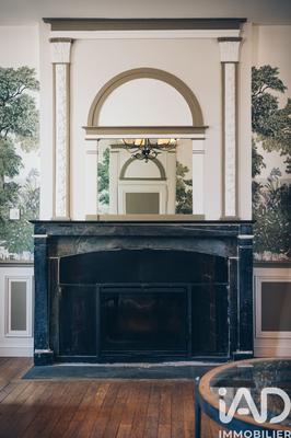 Maison - 328 m² - 12 pièces