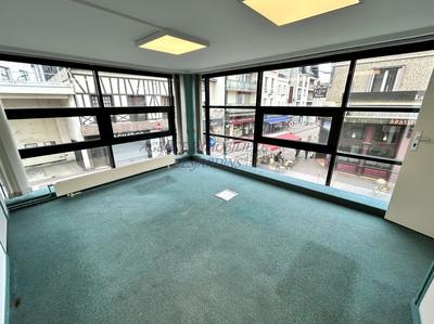 Local commercial - 207 m²