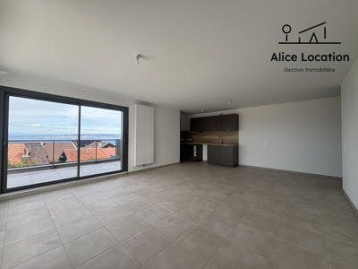 Appartement - 97 m² - 4 pièces