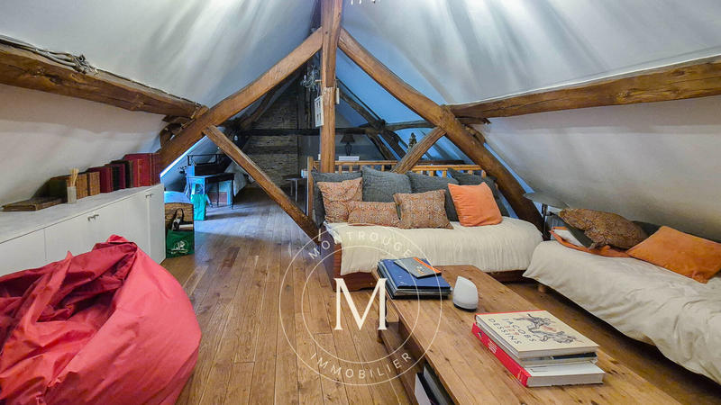 Maison - 192 m² - 6 pièces