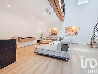 Maison - 212 m² - 7 pièces