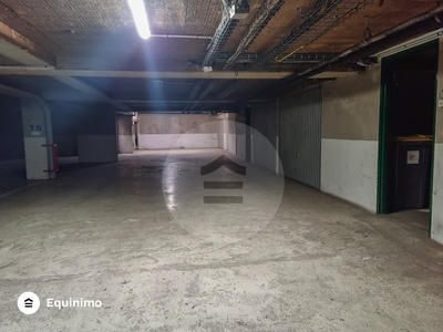 Parking / Garage - 9 m²