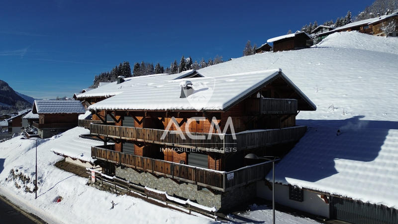 Appartement - 84 m² - 4 pièces