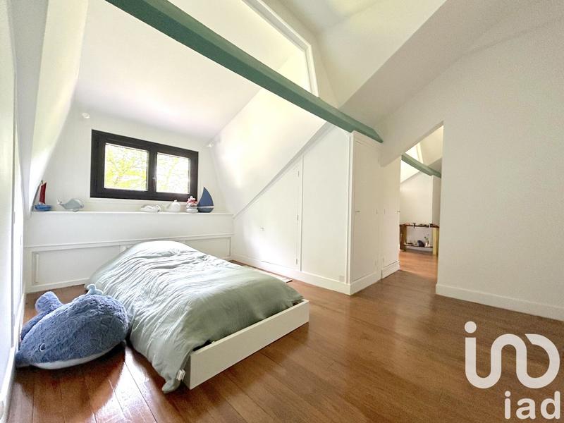 Maison - 204 m² - 7 pièces