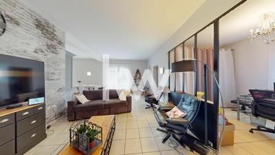 Maison - 214 m² - 9 pièces