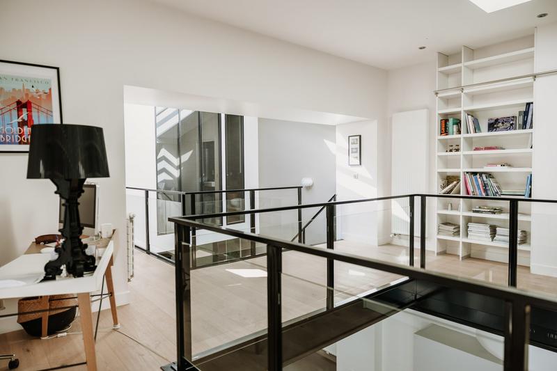 Maison contemporaine - 355 m² - 10 pièces