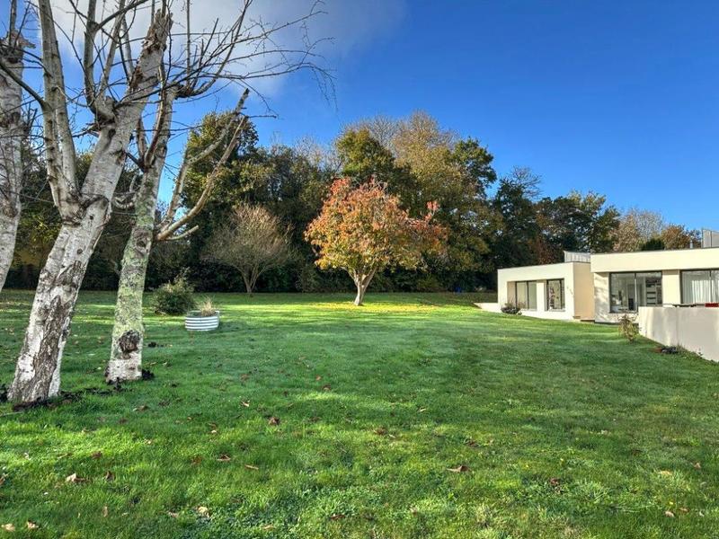 Maison - 260 m² - 8 pièces