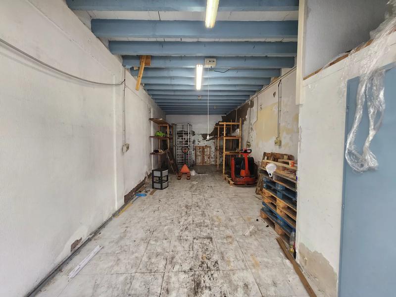 Local commercial - 61 m² - 3 pièces