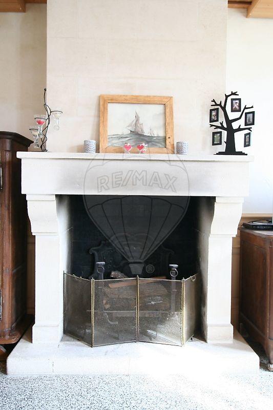 Maison - 280 m² - 8 pièces