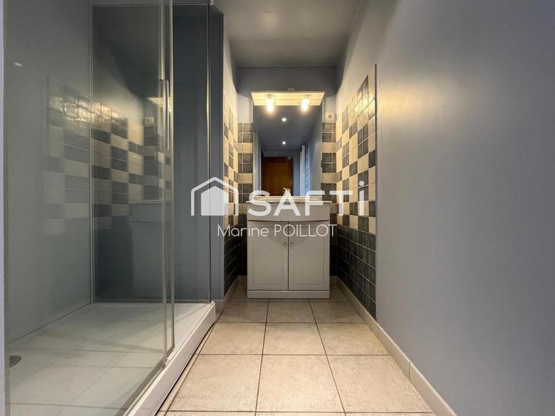 Maison - 194 m² - 9 pièces