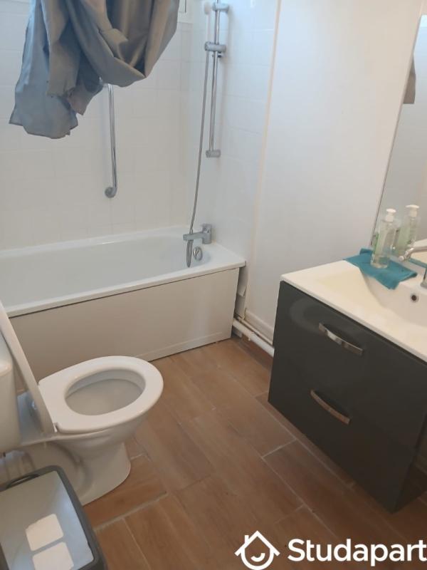 Chambre - 12 m² - 1 pièce