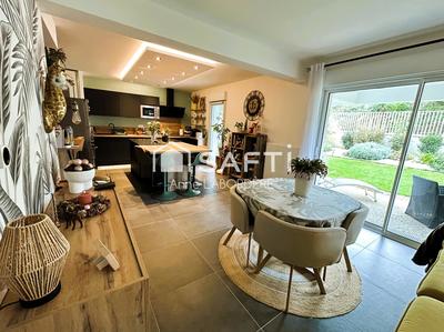 Appartement - 93 m² - 4 pièces