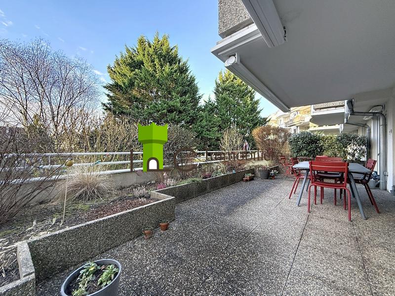 Appartement - 98 m² - 4 pièces