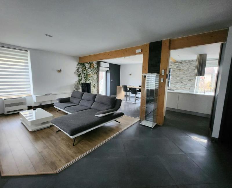 Duplex - 111 m² - 5 pièces