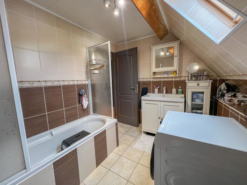 Immeuble - 95 m² - 4 pièces