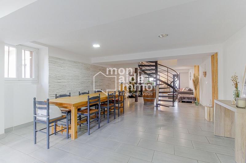 Maison - 144 m² - 5 pièces