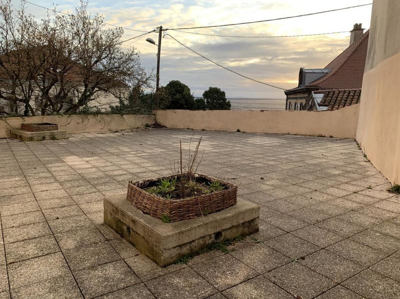 Appartement - 111 m² - 4 pièces