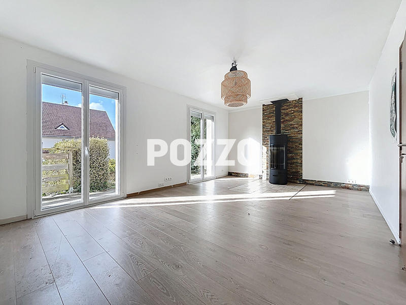 Maison - 198 m² - 9 pièces