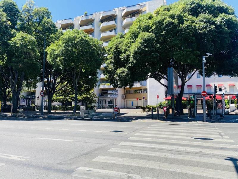 Fonds de commerce - Magasins - 60 m²