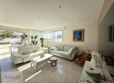 Maison - 117 m² - 4 pièces