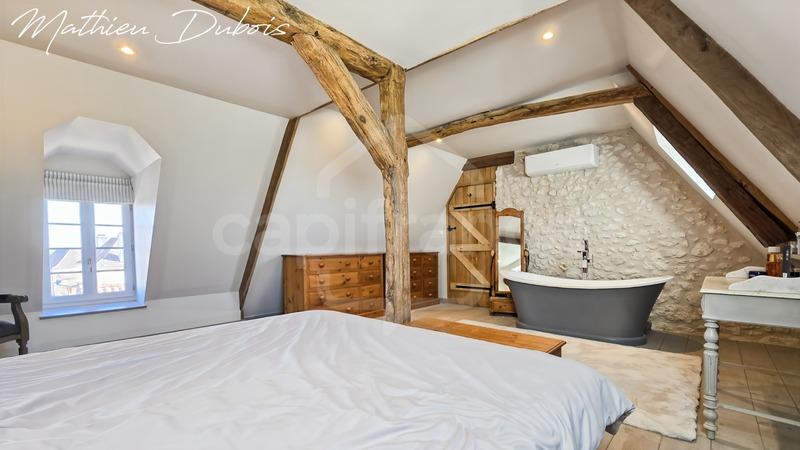 Propriété - 271 m² - 12 pièces