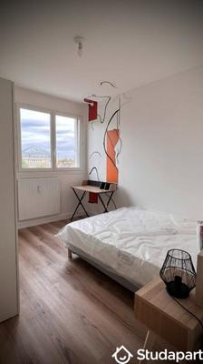 Chambre - 10 m² - 1 pièce