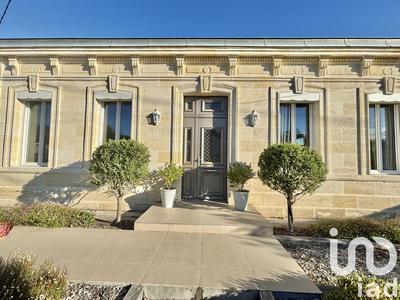 Maison - 212 m² - 5 pièces