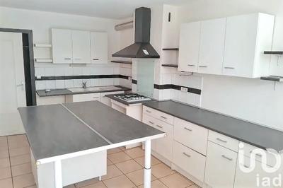 Maison - 97 m² - 4 pièces