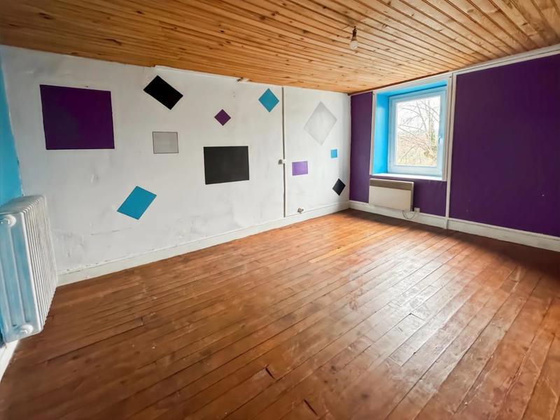 Maison - 210 m² - 8 pièces