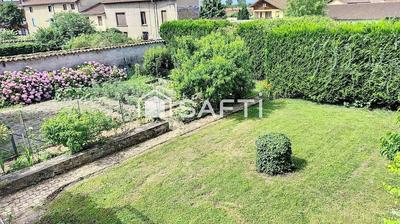 Maison - 98 m² - 4 pièces