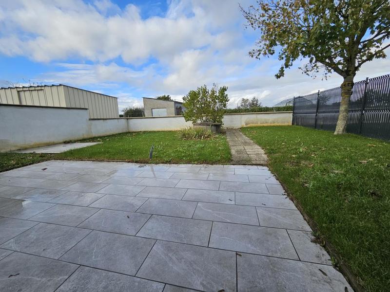 Maison - 95 m² - 5 pièces