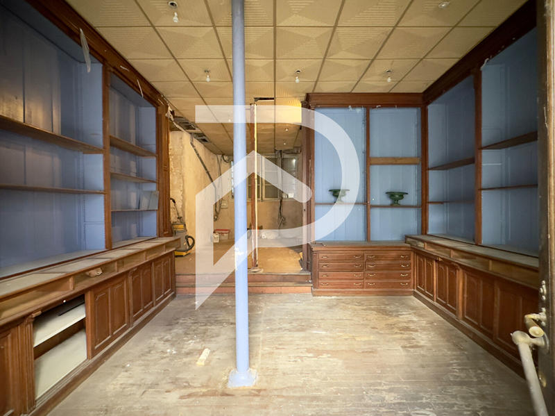 Immeuble - 65 m² - 7 pièces