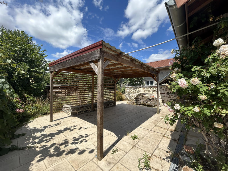 Maison - 210 m² - 8 pièces