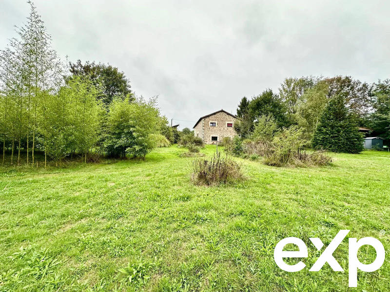 Maison traditionnelle - 219 m² - 9 pièces