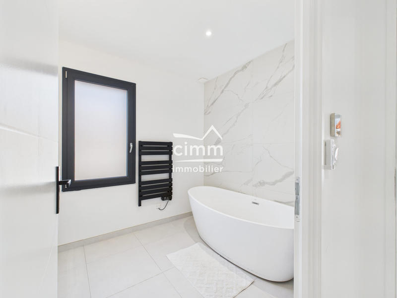 Villa - 130 m² - 4 pièces